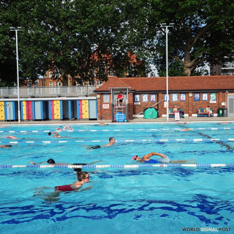 London Residents Rush to Outdoor Pools Amid Heatwave
