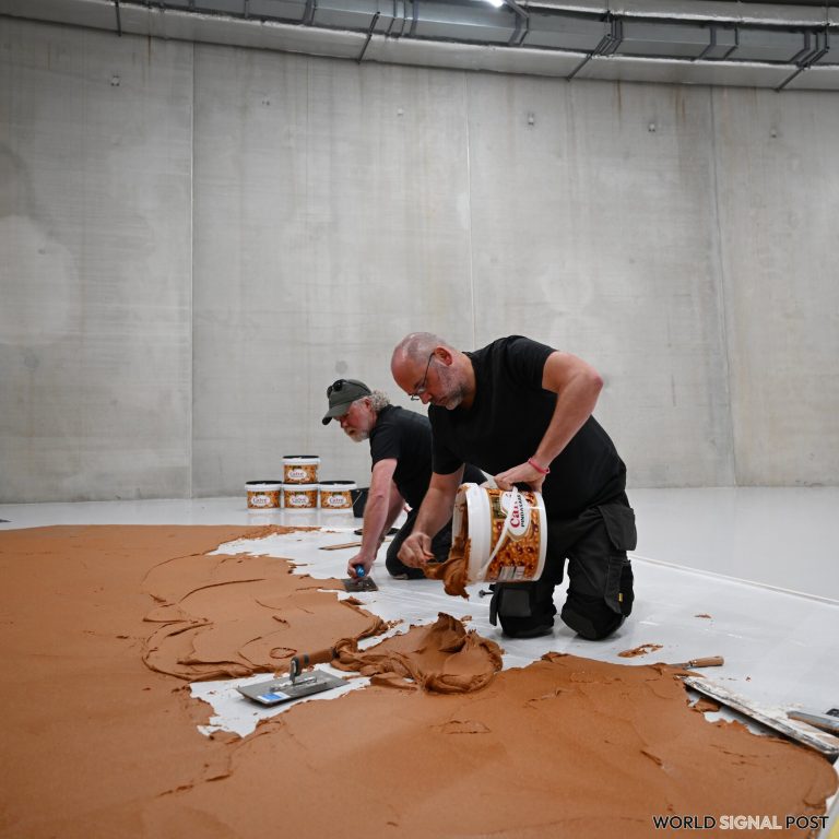 Museum Celebrates Dutch Artist with 800 Pounds of Peanut Butter