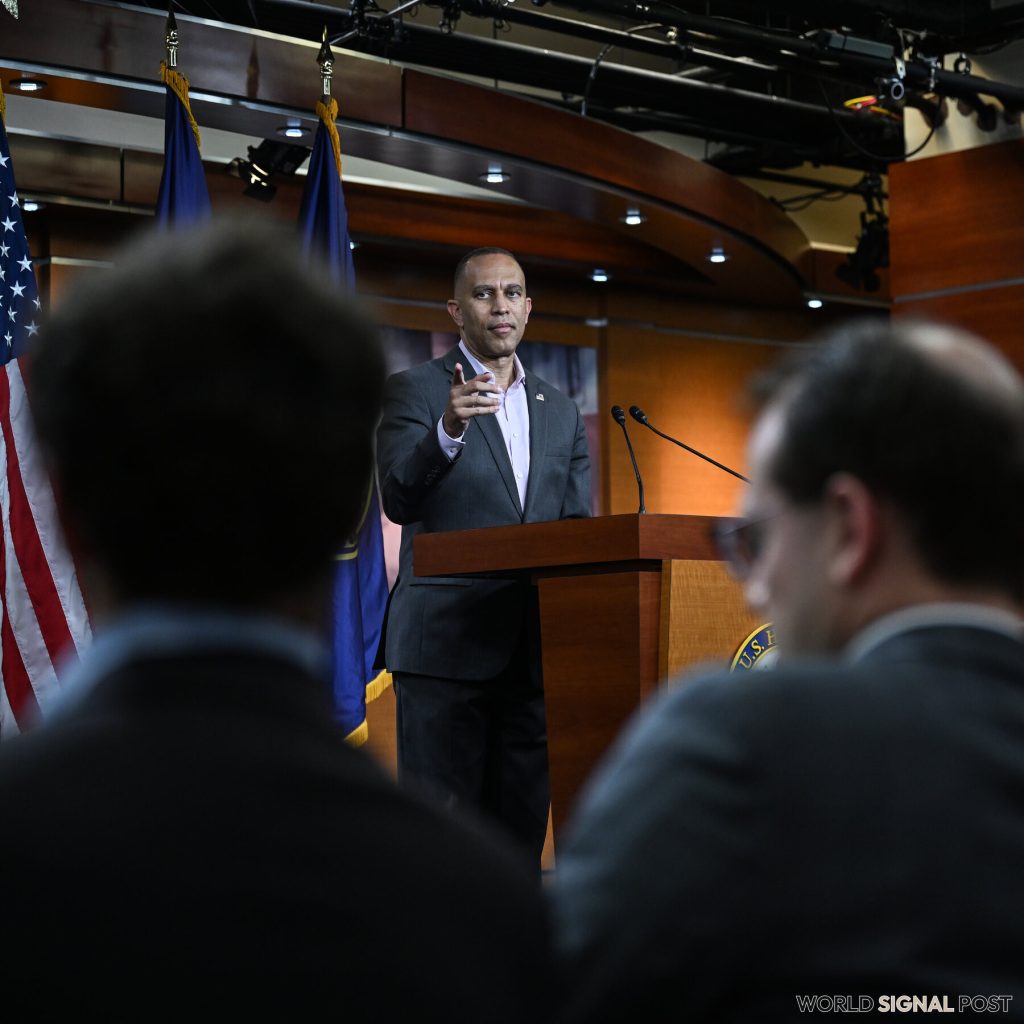 Jeffries Opposes Proposal to Halt U.S. Aid to Israel