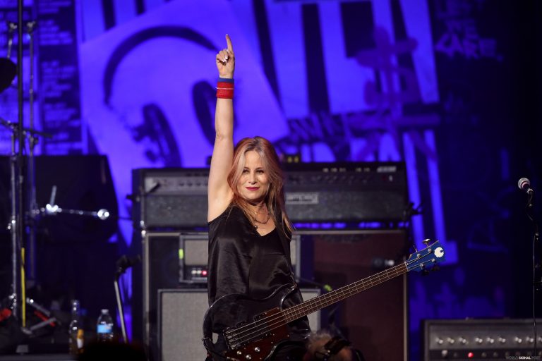 L7 Bassist Jennifer Finch Passes Away at 59 After Cancer Battle