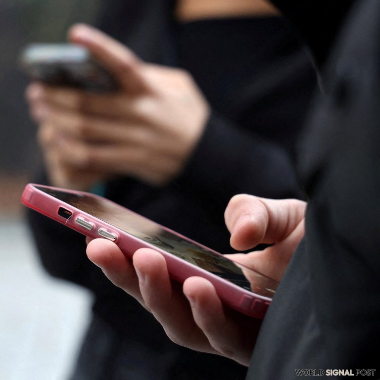 France Takes Steps to Limit Children's Social Media Access France Takes Steps to Limit Children's Social Media Access