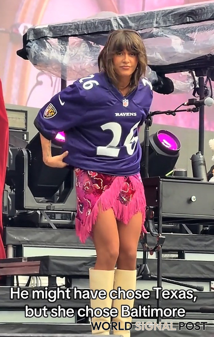 Ella Langley Turns Wardrobe Malfunction into a Showstopper