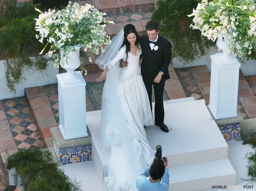 Gabbriette Bechtel Weds Matty Healy in Unique Couture Gabbriette Bechtel Weds Matty Healy in Unique Couture
